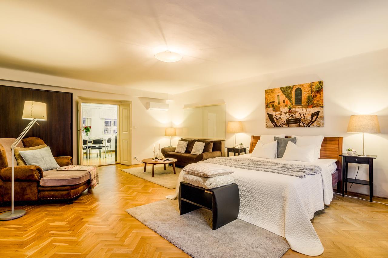 Royal Route Residence Praga Exterior foto